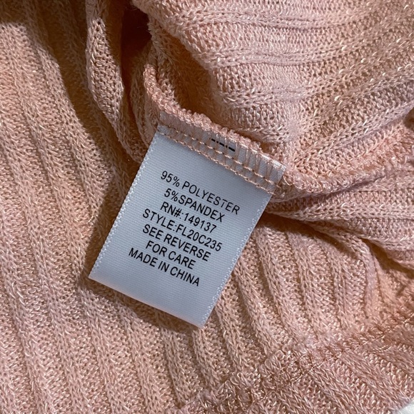 Favlux Fashion Blush Pink Cropped Sweater Size SM - Picture 6 of 7